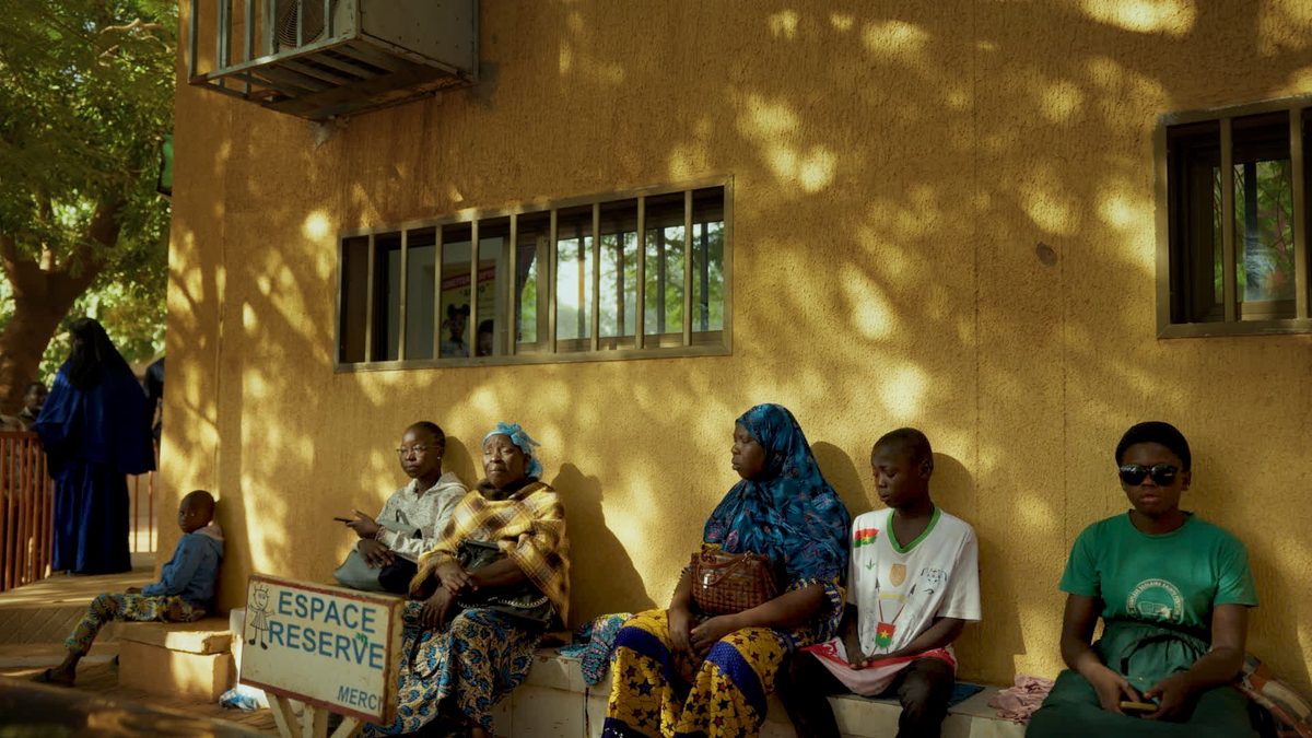 Eingangsbereich der AMPO-Krankenstation in Ouagadougou